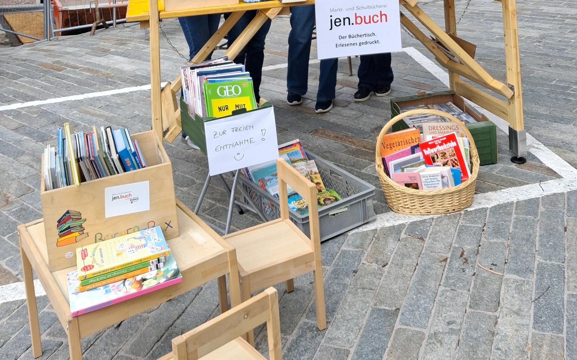 Bücherflohmarkt