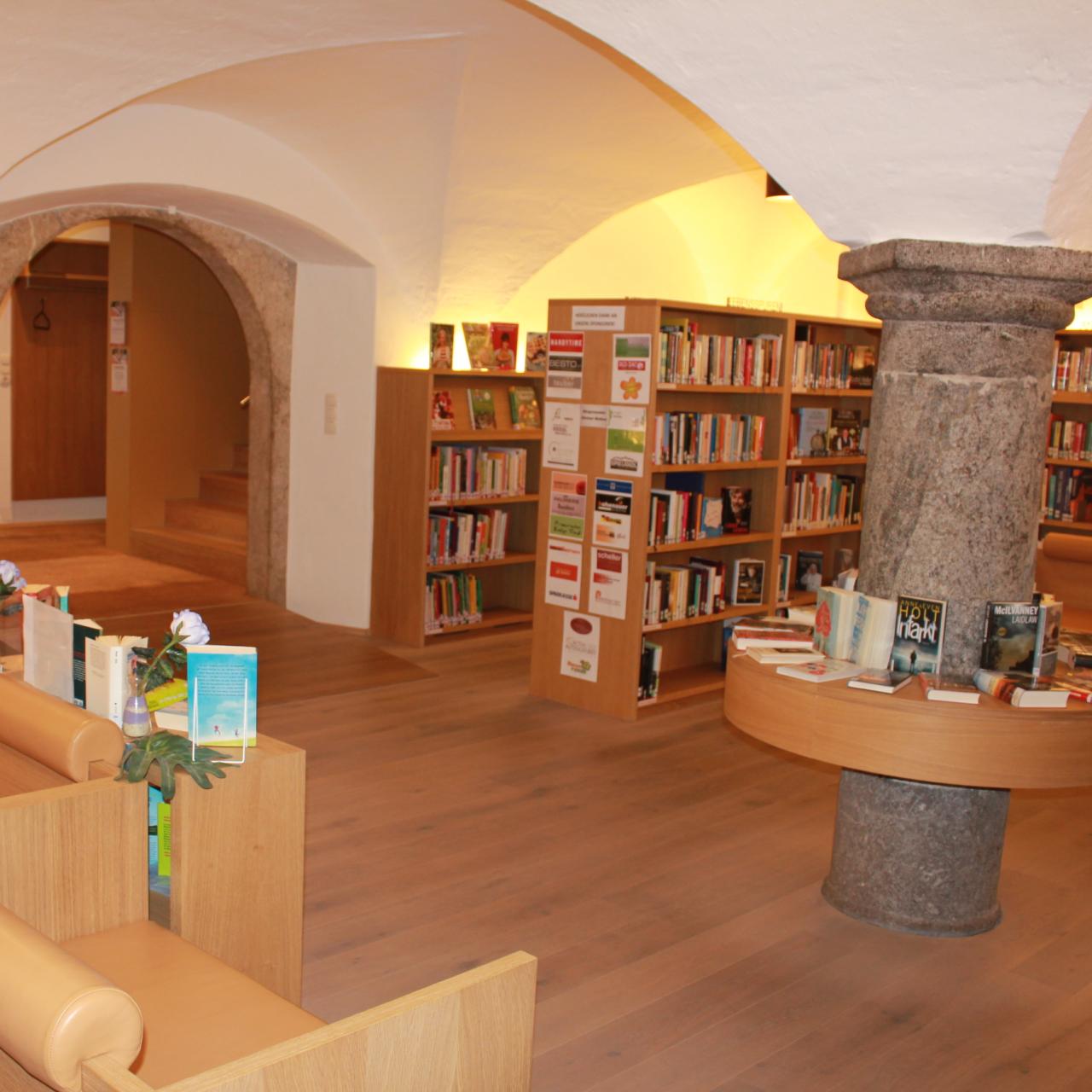 Erdgeschoß Bücherei